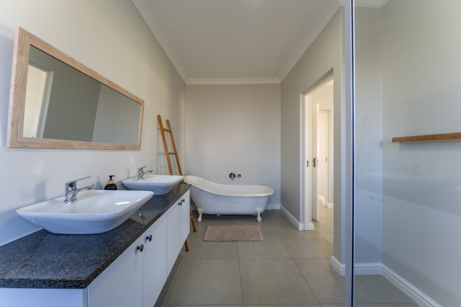 4 Bedroom Property for Sale in St Francis Links Eastern Cape